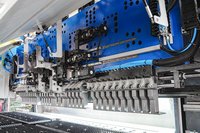 Cintreuse de panneaux CNC à changement d'outil automatique, machine de pliage flexible pour boîtiers en tôle