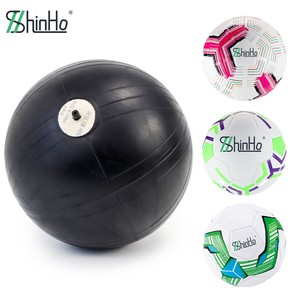 Ballon de football, de <span class=keywords><strong>basket</strong></span>-<span class=keywords><strong>ball</strong></span> et de <span class=keywords><strong>volley</strong></span>-<span class=keywords><strong>ball</strong></span> Shinho Direct Sell Professional à 2 couches, certifié CE 6P, avec chambre à air en butyl pour une rétention maximale de l'air - Product Image 1
