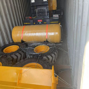 Новый дорожный подметально-уборочный комбайн SINOTO (90-110 л.с.) на колесном ходу, тип мини-погрузчика, с щеточным навесным оборудованием, закрытый кузов - Product Image 5