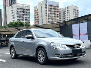 Volkswagen Bora 1.4TSI DSG berline sportive 2011, 131 ch, 220 Nm, kit carrosserie Sportline, ESP, HHC, grade A, export - Product Image 2