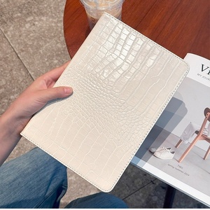 Funda de Silicona Suave para <span class=keywords><strong>Air</strong></span> 13/Pro 12.9, Totalmente Envolvente, con Ranura para Lápiz en el Lateral Derecho, para Pro 12.9 2020/2021/<span class=keywords><strong>2022</strong></span> - Product Image 3