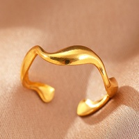 Cincin Geometris Stainless Steel Laris Manis Unisex Elegan Lapis Emas 18k Cincin Fashion untuk Kehidupan Sehari-hari Merk MID Model R-002