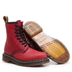 Botas de motociclista - botas cortas clásicas de estilo retro británico para hombre y mujer, hechas de cuero genuino con un diseño moderno. - Product Image 5