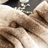 Couverture de lit personnalisable en fibre de polyester tricotée double face, unie, haut de gamme, toutes saisons, 200x230cm, pour maison moderne, en promotion