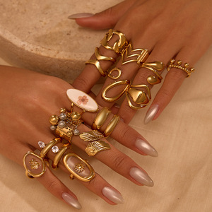 Anillo Abierto de Acero de Titanio Irregular con Logotipo Personalizado, Cuentas Redondas de Resina de Circón, Ajustable, Chapado en Oro, Unisex - Product Image 1