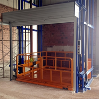 Plateforme élévatrice télescopique électrique à commande à distance pour levage de marchandises avec rail de guidage en acier
