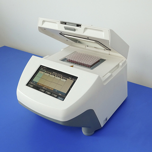 Film d'étanchéité PCR haute réactivité et non perméable pour plaques PCR à 96 puits, polypropylène vierge transparent 146x81mm - Product Image 6