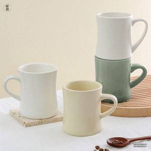 OEM tasses à café blanches crème classiques de style rétro vintage de 11oz tasses à dîner en céramique créatives personnalisées pour la rentrée - Product Image 3