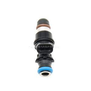 Injecteur de carburant 17113698 pour Cadillac Chevrolet Hummer, type 2 trous, essence - Product Image 2