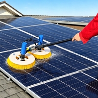 Robot de nettoyage de panneaux solaires puissant pour station photovoltaïque montagneuse, efficace et stable