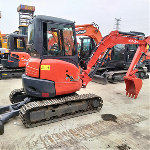 Excavadora <span class=keywords><strong>de</strong></span> cadenas usada KUBOTA U35-4 <span class=keywords><strong>de</strong></span> 3.5 toneladas con motor Kubota, certificación EPA y CE, excavadora <span class=keywords><strong>de</strong></span> <span class=keywords><strong>segunda</strong></span> <span class=keywords><strong>mano</strong></span> con brazo giratorio y giro <span class=keywords><strong>de</strong></span> cola cero - Product Image 4