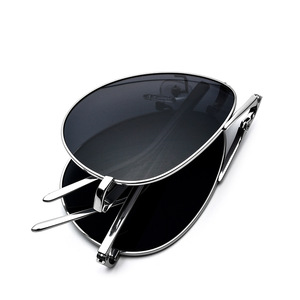 <span class=keywords><strong>JH</strong></span> Classico di Alta Qualità In Titanio Puro Pieghevole Degli Uomini Polarizzati di Guida Pilota Donne Maschio Shades Occhiali Da Sole - Product Image 1