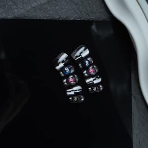 10 Uds. Prensa hecha a mano en las <span class=keywords><strong>uñas</strong></span> corta pintada a mano Gel cuadrado ataúd <span class=keywords><strong>brillo</strong></span> diseño acrílico negro prensa <span class=keywords><strong>uñas</strong></span> al por mayor - Product Image 1