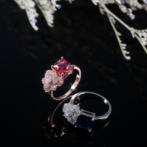 Anello da donna con petali di rosa e zirconi di cristallo, design creativo, regalo di gioielli per banchetti quotidiani - Product Image 6