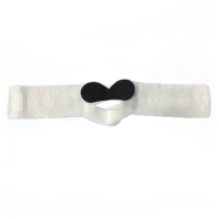 Couvre-yeux jetable pour bébé Masque pour les yeux de photothérapie Tissu élastique non tissé Conception à pois de style uni pour les soins néonatals