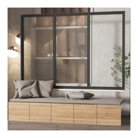 Fenêtre en baie Marvin Box en acier au design élégant et confortable pour chambre à coucher avec des formes courbes