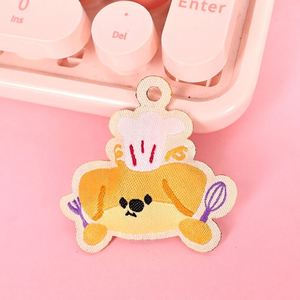Porte-clés en tissu personnalisé avec logo brodé, pendentif tissé, étiquettes de vêtements en tissu, vente en gros - Product Image 6