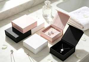 Eco-Friendly Handmade High-End Magnetic Jewelry Gift Boxes Thick Rigid Paperboard <b>Square</b> Shape Magnetic Closure Multi-Color - Product Image 3