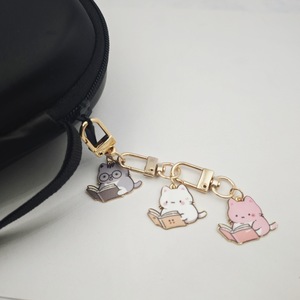 Colgante de gato pintado de aleación de zinc, bonito dije de margarita, llavero con mosquetón, colgante de mascota rosa encantador y de moda, joyería. - Product Image 5