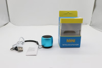 Altavoz Bluetooth Inalámbrico Portátil Mini BT 5.0 con Bajos Coloridos y Sonido de Alta Calidad