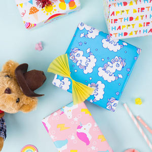 Nuevo rollo de papel de regalo dorado con estampado de amor para el Día de San Valentín, para flores - Product Image 6
