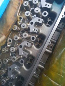 Conjuntos de culata con válvulas, a saber, C12, C13 y C15, con números de pieza 223-9250, 223-7263 y 245-4324 - Product Image 2