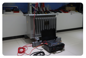 UNI-T UT620T Medidor de Resistencia CC de 10A, Rango de Medición 100.0μΩ~1.0000MΩ para Sistemas de Energía, Meteorología, Centros de Datos, Campos Petroleros - Product Image 5