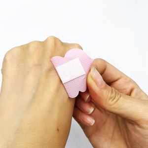 Vendajes Adhesivos Médicos Estériles Hipoalergénicos <span class=keywords><strong>de</strong></span> Alta Calidad, Envueltos Individualmente, Transpirables y Amigables con la Piel - Product Image 6