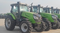 90hp 904 90-140hp 4WD 4 roda penggerak 16F + 8R Mini pertanian pertanian Traktor berjalan Traktor baru