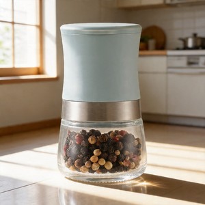 Moulin à sel et à poivre mini en RPET - Écologique et portable pour la maison, la cuisine et le café - Services professionnels OEM/ODM - Product Image 1