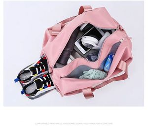 Bolsa de deporte y viaje de gran capacidad de la fábrica BSCI para hombres y mujeres, bolsa informal personalizada para natación y yoga. - Product Image 4