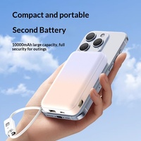 Nouvelle batterie externe magnétique portable 22,5 W à charge ultra-rapide 10000 mAh avec câble intégré et impression de logo personnalisable