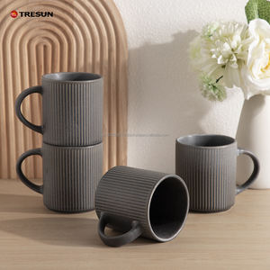 Service de table en céramique noire gaufrée 16 pièces pour 4 personnes – Kit de tasses pour la rentrée scolaire – Compatible lave-vaisselle et micro-ondes - Product Image 4