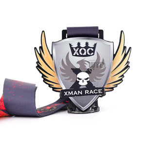 Médaille de finisseur de course d'obstacles <span class=keywords><strong>XMAN</strong></span> 3D personnalisée, conception gratuite, logo personnalisé, alliage de zinc durable, médaille de sport avec rubans - Product Image 1