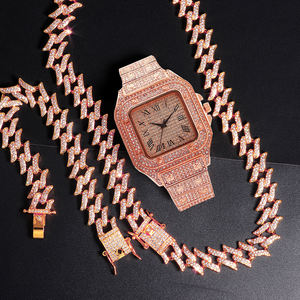 ชุดของขวัญนาฬิกาแฟชั่นแบบ Iced Out พร้อมสร้อยคอและกำไลแบบคิวบา ชุดเครื่องประดับฮิปฮอปสำหรับผู้ชาย นาฬิกาสีเงิน ของขวัญวันหยุดสำหรับผู้ชาย - Product Image 3