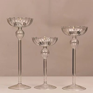 Candélabre <span class=keywords><strong>en</strong></span> <span class=keywords><strong>verre</strong></span> rayé de style europé<span class=keywords><strong>en</strong></span>, décorations romantiques pour la maison, ornements pour dîner aux chandelles avec des pots à bougies - Product Image 3