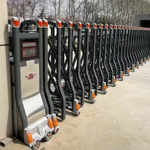 Porte automatique rétractable électrique moderne en acier inoxydable 304 et alliage d'aluminium <span class=keywords><strong>RENPU</strong></span>, portail pliant avec télécommande pour cour - Product Image 1