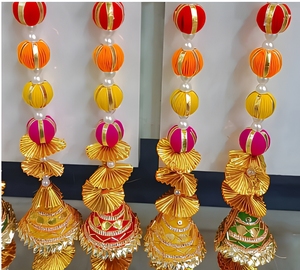 ของตกแต่งกระดาษแบบดั้งเดิมสำหรับเทศกาลดีวาลี ตกแต่งภายในบ้าน ห้องนั่งเล่น สีแดง สีส้ม สีเหลือง สีชมพู สีทอง ทำด้วยมือ รูปทรงกลม - Product Image 1