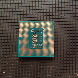 ใช้ซีพียูเดสก์ท็อป Intel Core <span class=keywords><strong>I5</strong></span>-<span class=keywords><strong>9400</strong></span> (6 คอร์/6 เธรด, 2.9-4.1 GHz, แคช 9MB, LGA1151, 65W) - Product Image 6