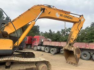 Excavatrice sur chenilles Hyundai 305LC-7 d'occasion, authentique, fabriquée en Corée, en stock chez Hyundai. - Product Image 6