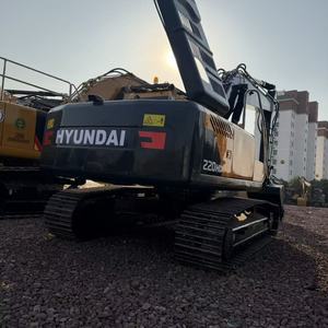 Excavatrice sur chenilles hydraulique Hyundai 220 d'occasion, 22 tonnes, avec moteur Cummins, à vendre - Product Image 2