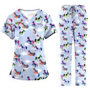 Tenues médicales unisexes imprimées Stretch Doctor en 94 % polyester et 6 % élasthanne, anti-plis, pour centres esthétiques privés - Product Image 5