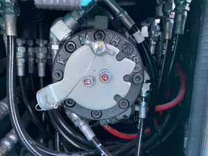 Mini-excavatrice sur chenilles d'occasion Kobelco SK30SR de haute qualité, 3 tonnes, marque japonaise, mini-excavatrice hydraulique d'occasion Kobelco SK30SR en stock - Product Image 6