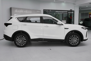 YD Auto Jetour X70 C-DM 1.5TD DHT Voyage PRO SUV PHEV 5 places en stock chez Nansha Véhicule <span class=keywords><strong>d</strong></span>'occasion Voiture électrique 37 000 km - Product Image 5