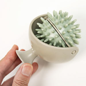 2025 nuevo rodillo de bola de automasaje personalizado al por mayor masajeador de pies y piernas de mano giratorio de 360 grados - Product Image 5