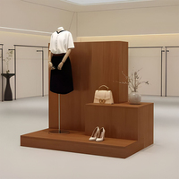 Fabricant professionnel – Ensemble de présentoirs en bois massif assemblés, écologiques et durables, plateformes à niveaux pour salles d'exposition et points de vente