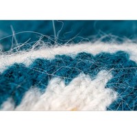 YF personnalisé femmes hiver chaud épais câble tricot Pom Pom Beanie chapeau 100% coton rayé Jacquard tricot lapin cheveux plage affaires