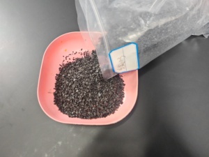 83% bán than cốc với lưu huỳnh 0.2 được sử dụng trong ngành luyện kim để xử lý nước - Product Image 5