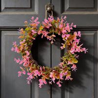 Couronne de fleurs artificielles miniatures de style campagnard de 30 cm, de haute qualité, printemps/été, faite à la main, à suspendre à la porte, feuilles d'eucalyptus roses