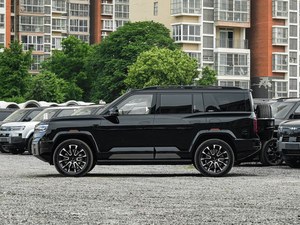 BYD Fangchengbao Bao 8 PHEV 2026, Vehículo Híbrido Enchufable de 7 Plazas, Carga Rápida, Color Negro Night Shadow, para Exportación - Product Image 4